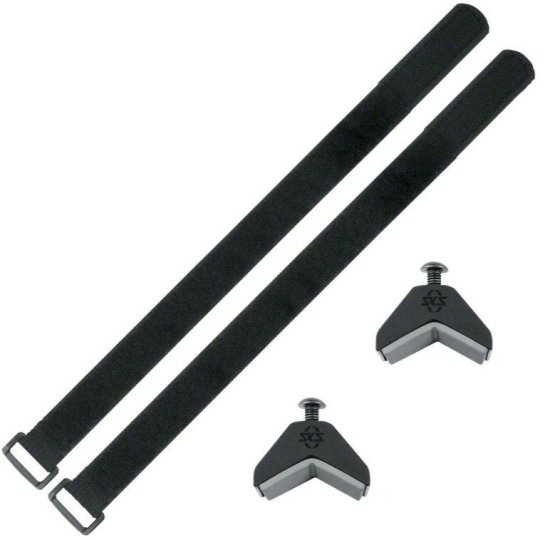 מתאם אוניברסלי למחזיקי בקבוקים לאופניים מבית SKS - צבע שחור